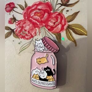 Cat lovers pin